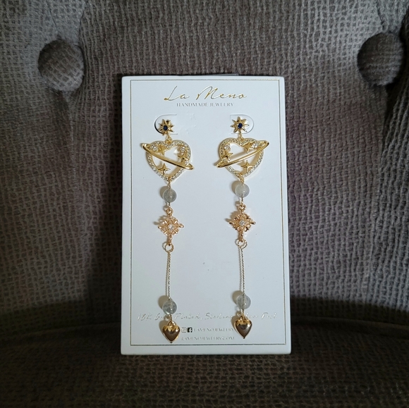 La Meno Saturn🪐 Heart❤ Cascading Earrings - Picture 16 of 16